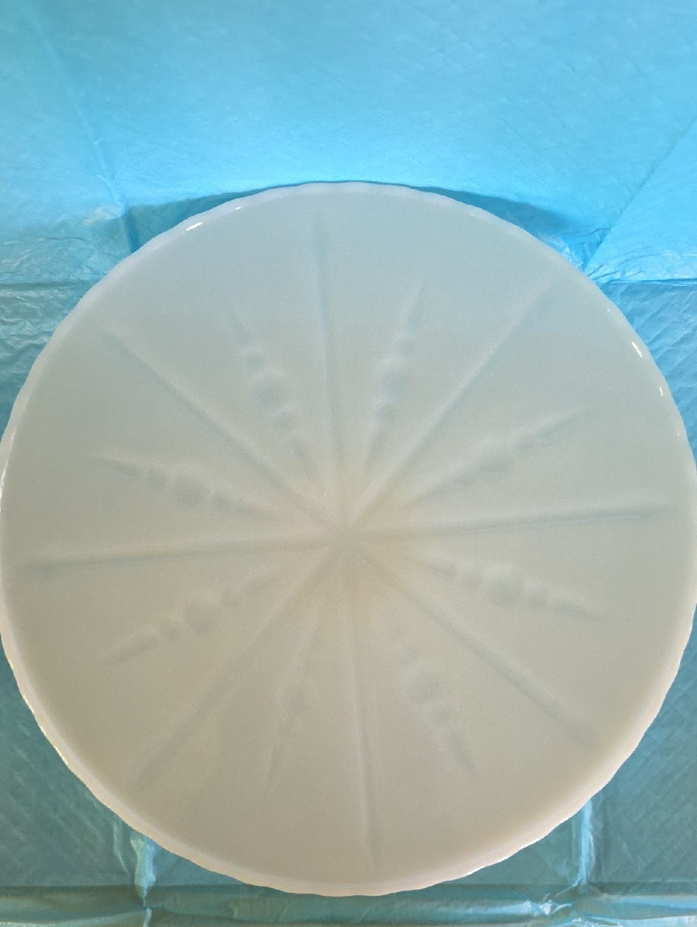 Anchor Hocking Milk Glass Cake Stand 1950's "Snowflake"  Pattern ~ Perfect